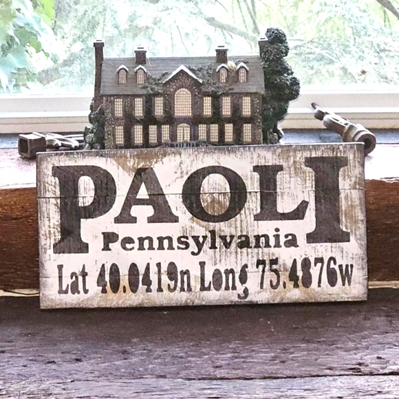 PAOLI, PA RUSTIC WOOD TOWN SIGN - Picture 1 of 4